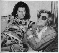 Auf dem Präsidentenbett des Airport-Hotel Frankfurt