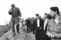 Trauer der Vollendung: Wir geben das Leben dem Kosmos zurück, Wuppertal 1991