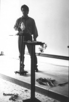 „Wir geben das Leben dem Kosmos zurück“. Actionteaching zu einer Theorie der irdischen Lebensentstehung.