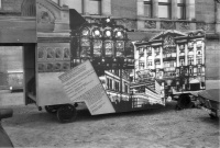 „Das Troja unseres Lebens – ein deutscher Garten“ (Archäomobil)