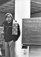 Behälterwissenschaftler als Direktor ohne Dinge. Mülltheorie als Zusammenhang der Dinge ohne Direktor