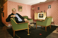 Bazon Brock in der Selbstfesselungsanlage der zivilisierten Nachkriegsdeutschen