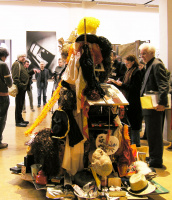 Doninanzgeste eines Dominikanermönchs