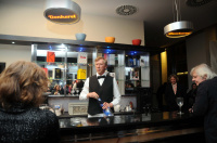 Jackson Pollock Bar: Gottfried Benn als Barkeeper für Audens „Das Zeitalter der Angst“, Berlin 1948