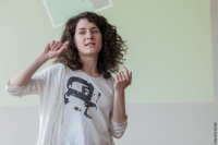 Theresa Dietl: Im Trubel der Großstadt - Sehnsucht nach Dorf