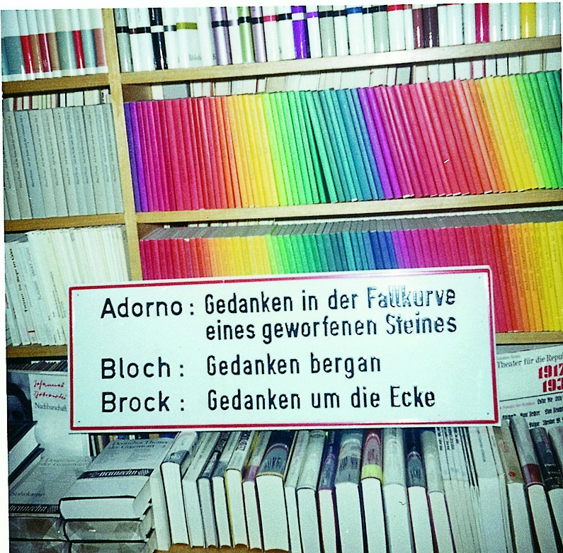Literaturblech „Adorno: Gedanken in der Fallkurve ...“, Bild: Theoretisches Objekt, 1967.