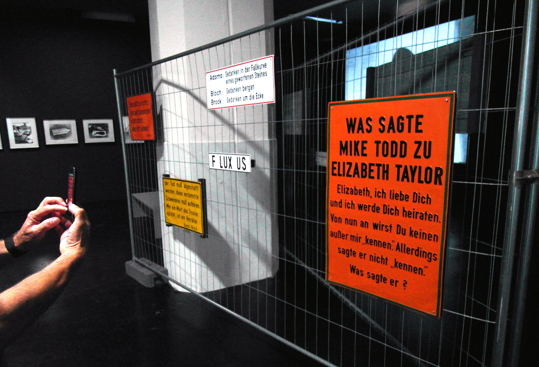 Öffentliche Führung durch die Ausstellung „Beuys Brock Vostell“ im ZKM Karlsruhe, Bild: © Leonore Welzin, 19.09.2014.