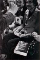 "Zeig Dein liebstes Gut!" / Kongress "Lebensformen der Zwanziger Jahre"